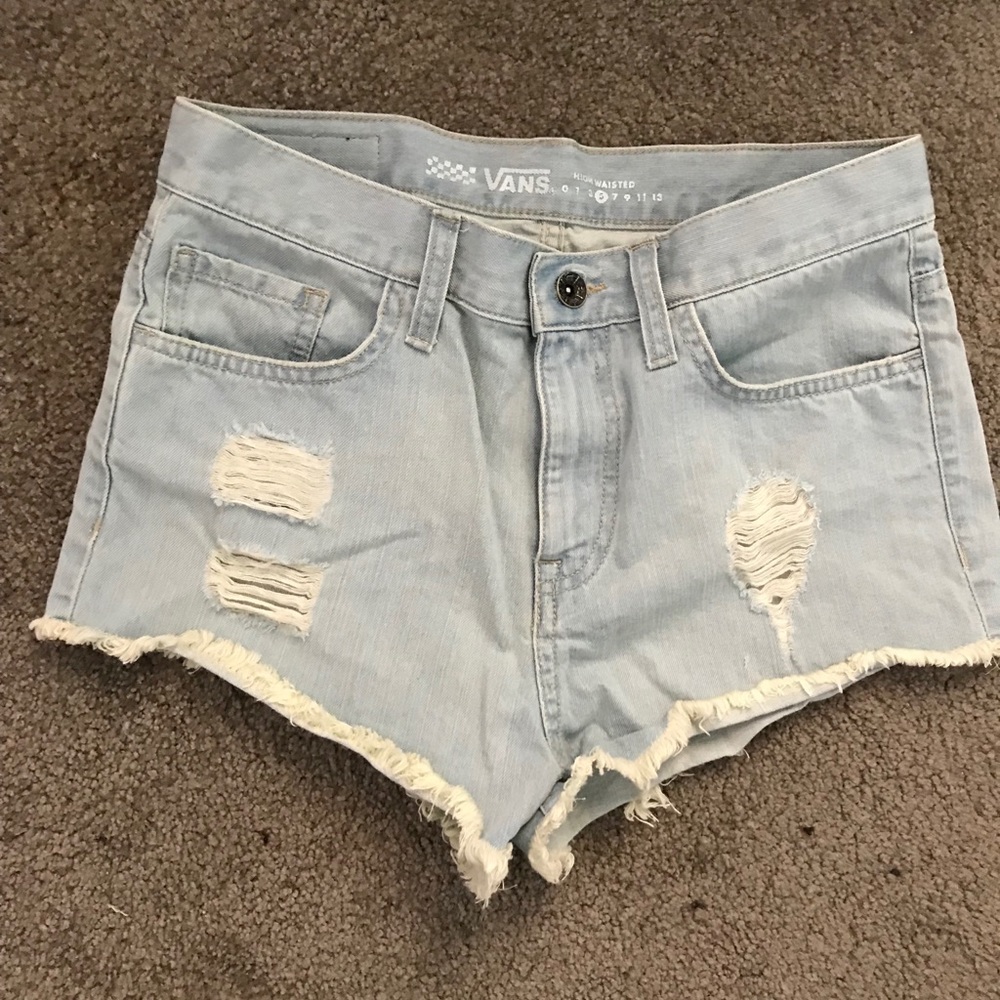 VANS high wasted lightly ripped light jeans shorts